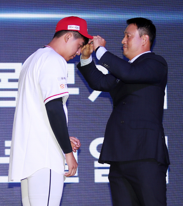 "스카우트들이 땡볕에서 고생하며 뽑은 선수, 내가 평가 못한다" 그런데 계획대로 술술 풀렸다