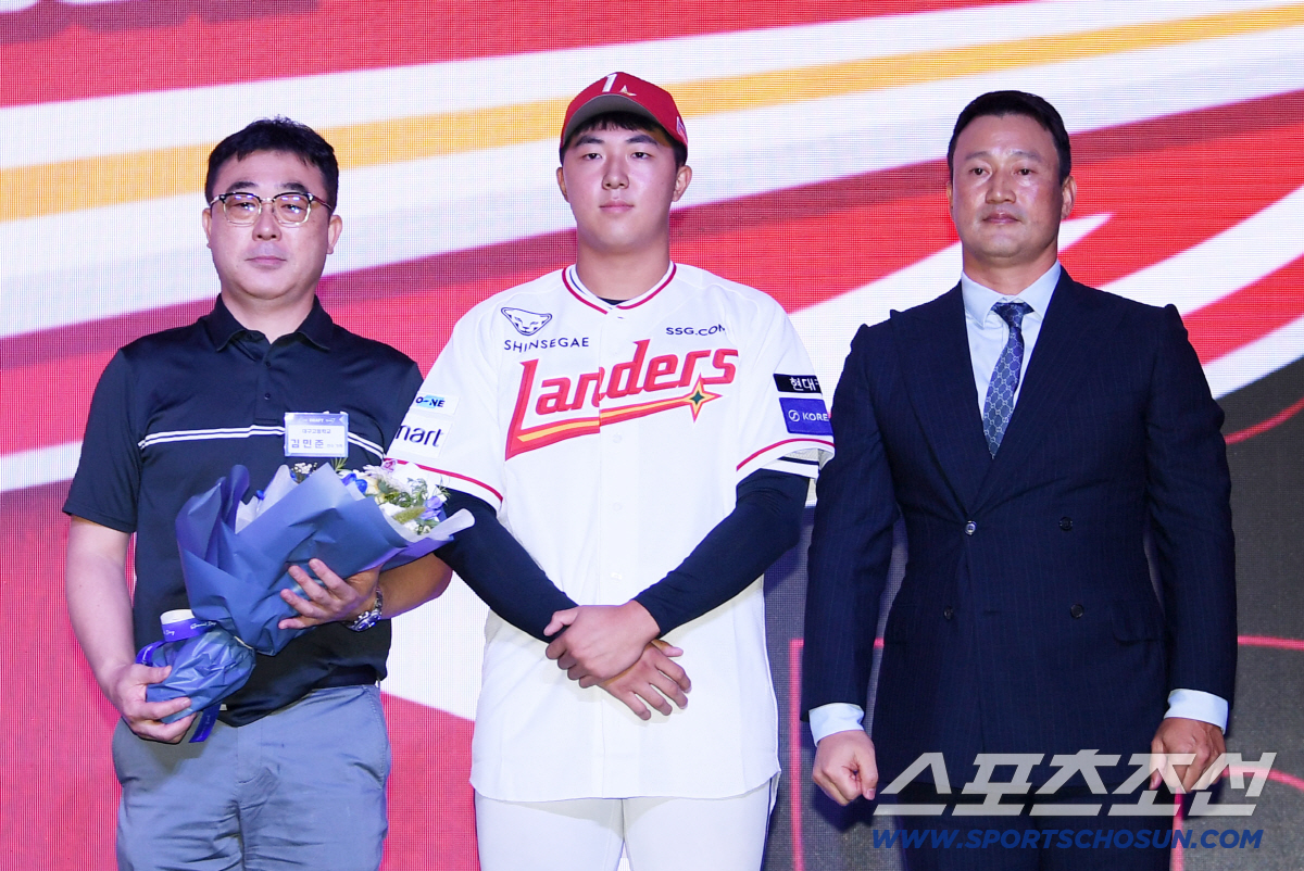 "스카우트들이 땡볕에서 고생하며 뽑은 선수, 내가 평가 못한다" 그런데 …