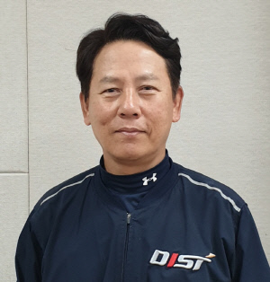 140km도 못 던지던 투수를 151km 좌완 파이어볼러로...올해도 동원과기대 '이문한 매직'은 계속됐다