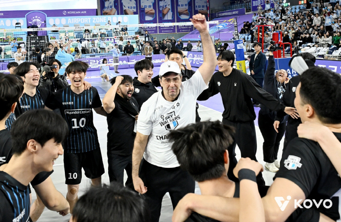 "레오-허수봉 공동 MVP 수상을 꿈꾼다" 우승은 이미 지난 일, 최강팀…