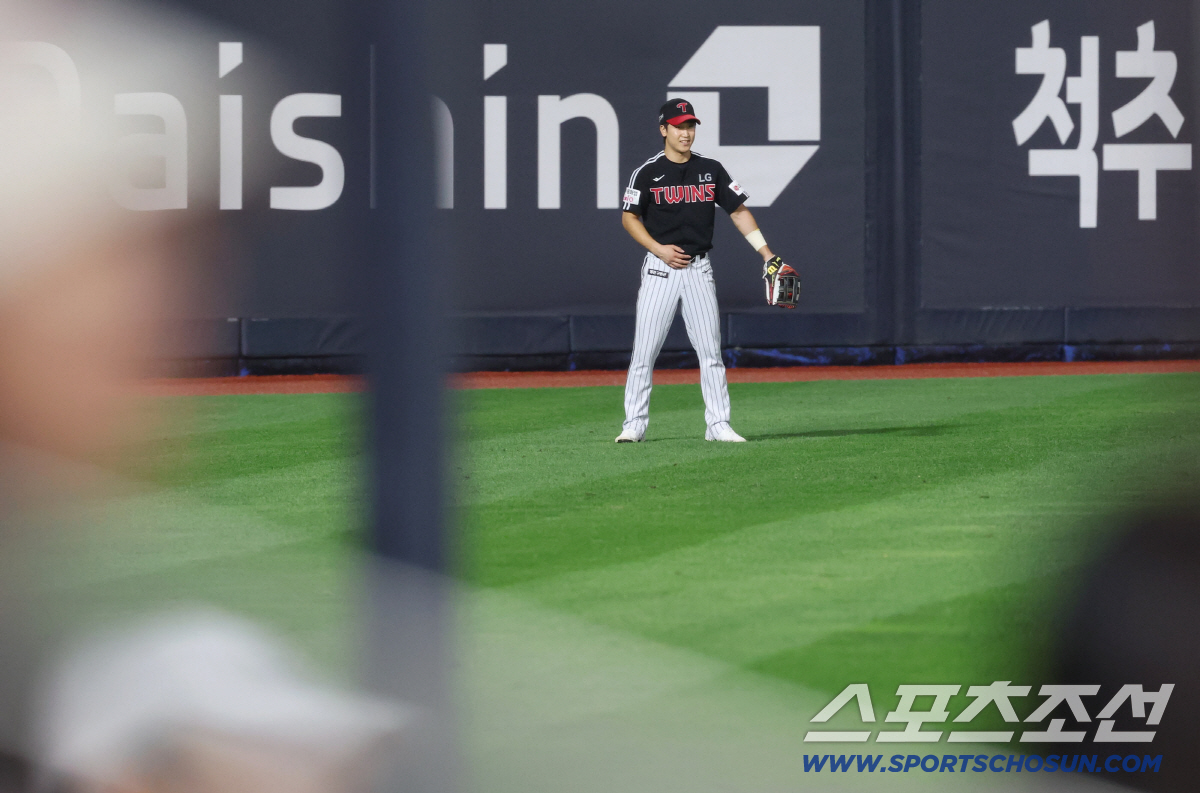 플라이볼 한번 못잡은 구본혁 또 좌익수로 나온다. 매직넘버8 LG DH1…