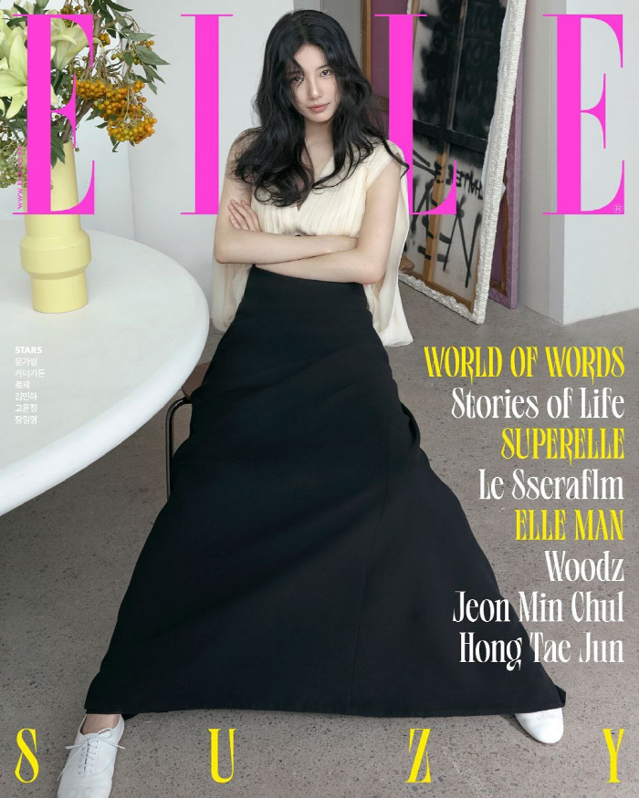 "'쩍벌女'라도 그녀라면"…수지, '쩍벌'포즈에도 완벽 비율·미모에 '감탄'