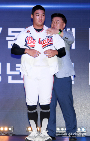 '양우진 거르고 김주오' → 이게 왜 논란인가. 두산도 LG도 '최선의 판단' 내렸다