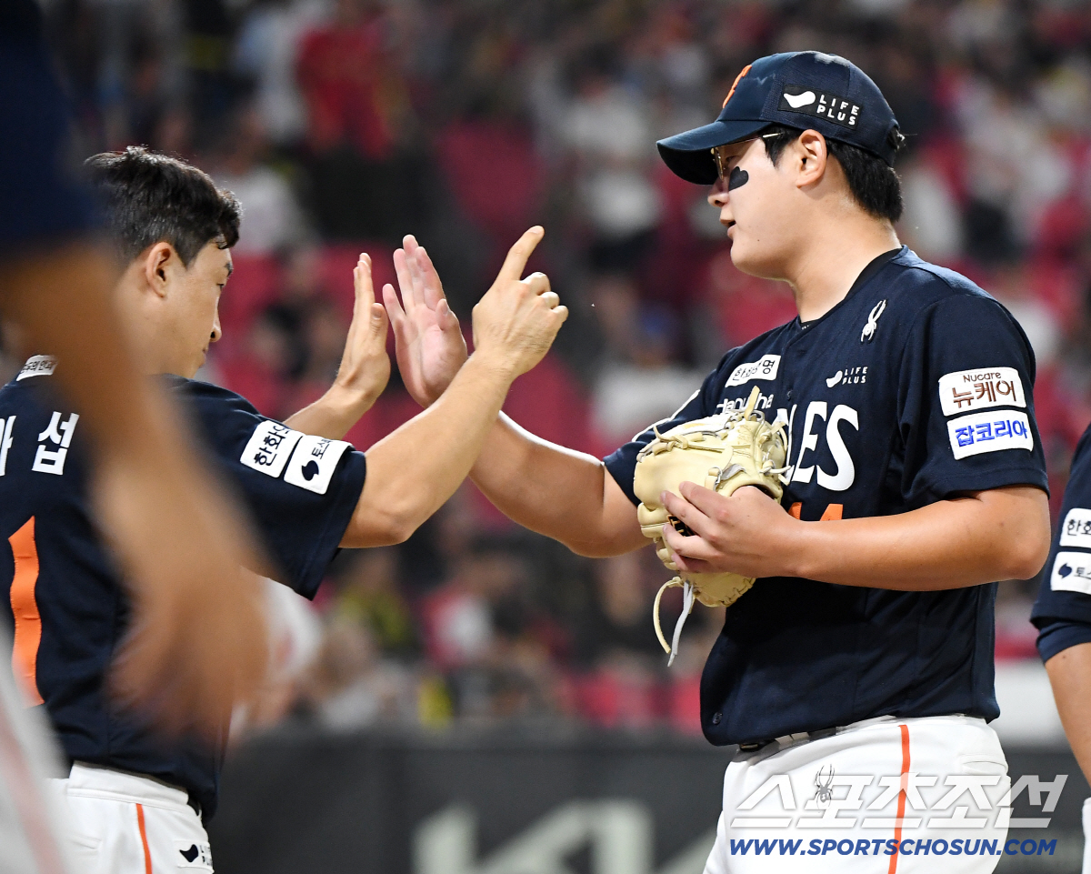 [포토] 8회 등판한 김서현