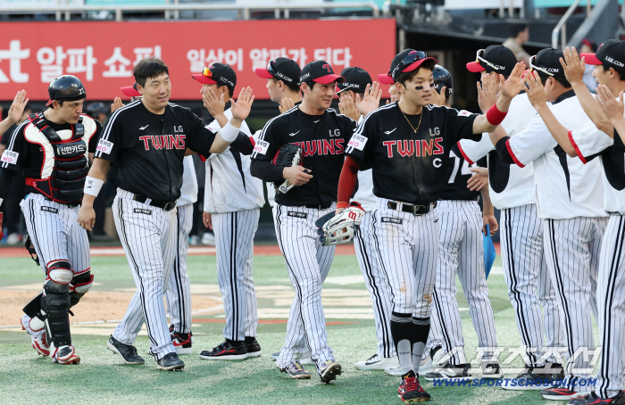 홍창기 뒤에서 개인 최다 5타점. 유력 GG후보의 1위 싸움 자신감 "대전에서 없애면 된다"[수원 코멘트]