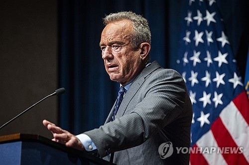 '백신회의론' 美보건장관 자문위, 소아 혼합백신 제한 권고