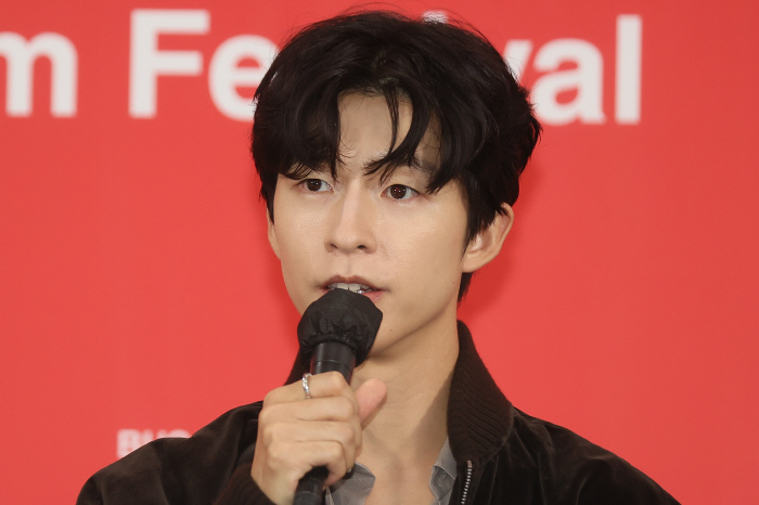 [SC-BIFF] '굿뉴스' 홍경, 일본어 연기 얼마나 잘했으면…변성현 감독 "깜짝 놀랐다"