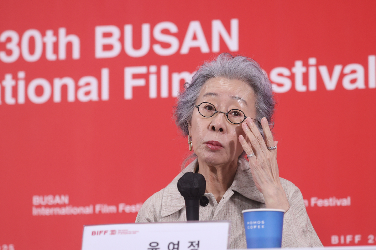 [SC-BIFF] '결혼 피로연' 윤여정 "처음엔 할머니 아닌 엄마 역,…