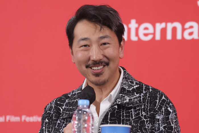 [SC-BIFF] '결혼 피로연' 앤드류 안 감독 "리메이크 이유? 처음으로 본 퀴어 영화, 나에게 의미 남달라"