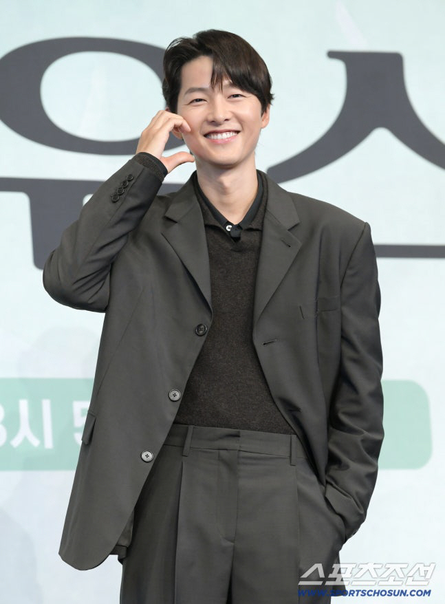 '케이티♥' 송중기, 새벽 꽃시장 가는 로맨틱한 남편 "집은 늘 꽃으로 …