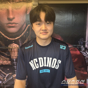 155km '광속 거물'이 나타났다 