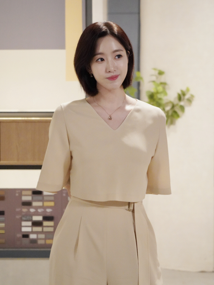 ‘여왕의 집’ 함은정 “‘일일극 일꾼’ 되고 싶어…연말 연기대상 너무 욕심나”