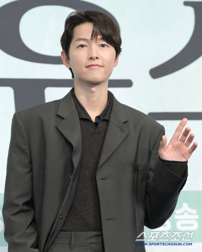 송중기, 난치병 '아밀로이드증' 진단..."인생 어차피 내기 같은 것" …