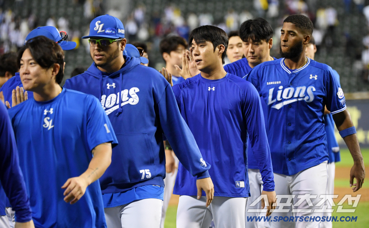 1위와 최종전서 14-4 대승. 박진만 감독 "원태인 스스로 이겨냈다. …