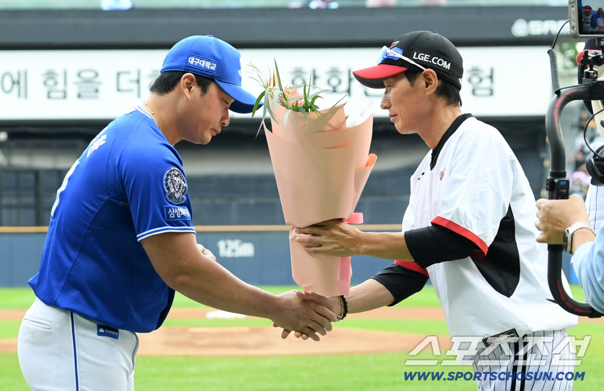 '형은 푸른색이 찰떡이야' LG 박해민 모자 강제로 바꾼 삼성 구자욱과 …
