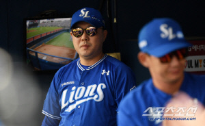 '아빠 미소 지은 감독' 1회부터 폭발한 타선 덕분에 웃었다...4위 사수 청신호 [잠실 현장]