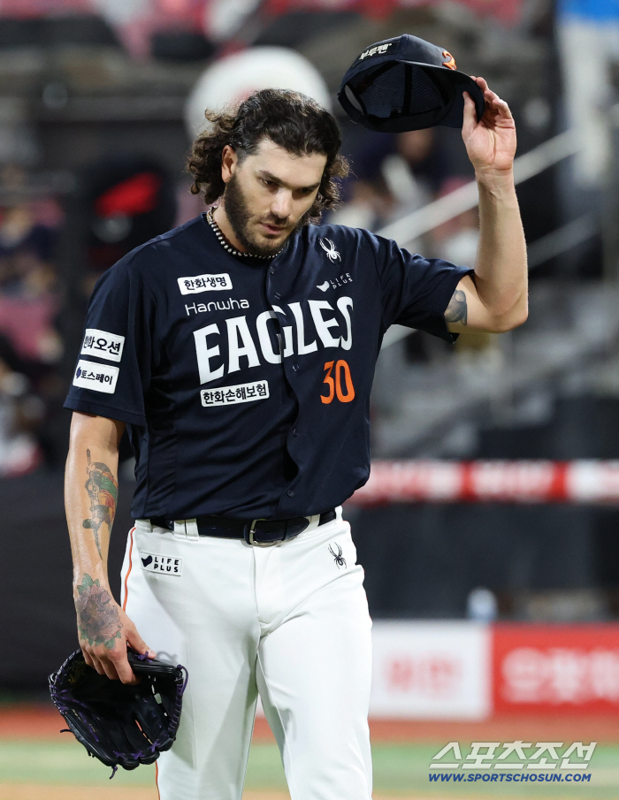 "아직 안 끝났습니다"…28G 만에 첫 패전, '에이스'는 최종 목표를 잊지 않았다