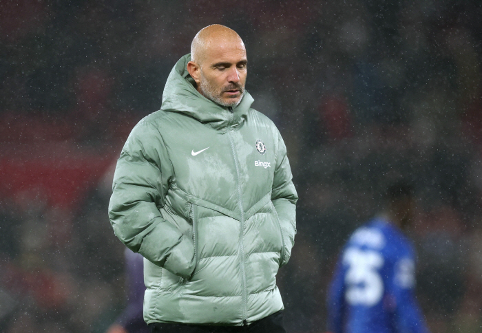 첼시 마레스카 감독 맨유 원정 패배 “3분 만의 퇴장, 모든 계획 무너졌다”