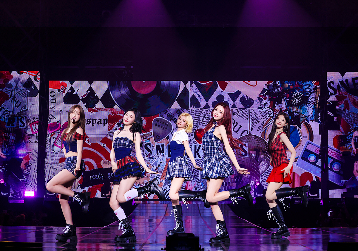 있지, 5인 전원 JYP 재계약 완료…"7년은 너무 짧았다"