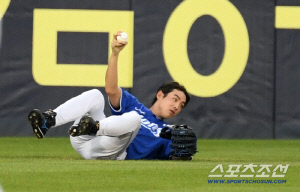 'PS 도중 일본행' 처절했던 구자욱 그 부상, 악몽 되살아나나…