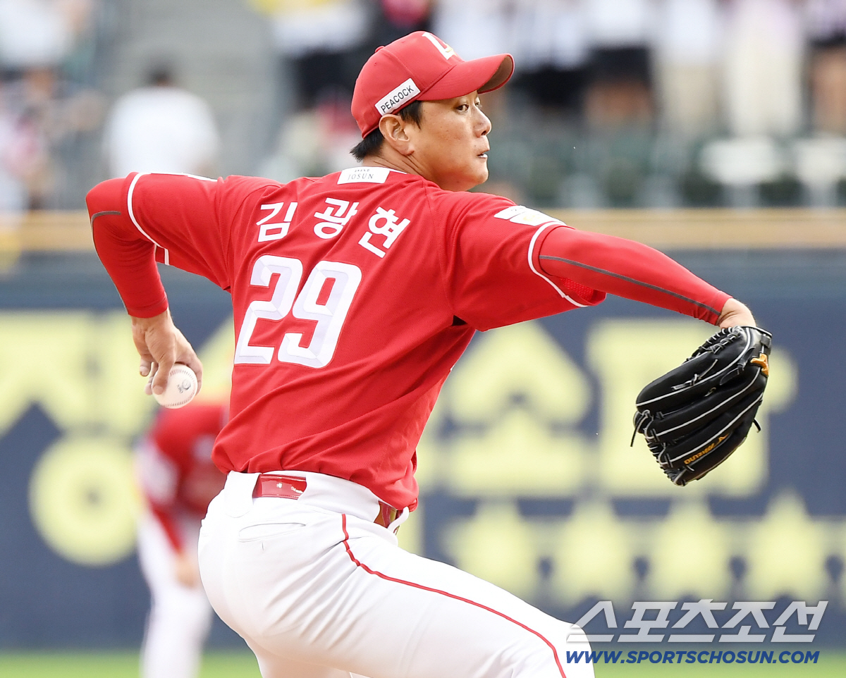 '3위 확보' 꿈 아니다…'김광현 9승+김성욱 결승포' SSG, 두산 잡…