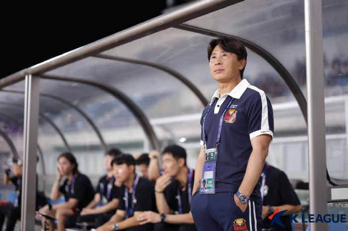 '너를 넘어야 내가 상스 간다' 김기동 "물러설 때 없어" VS 이정효 …