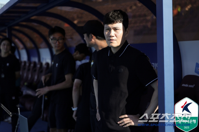 정경호 강원 감독"'강릉 연승 기록 이어갈것! 대전전 잘 준비하겠다" […