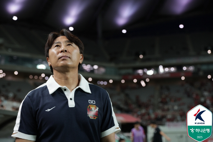 [K리그1 현장리뷰]"김기동 포효, 또 포효" FC서울, 광주에 3-0 …