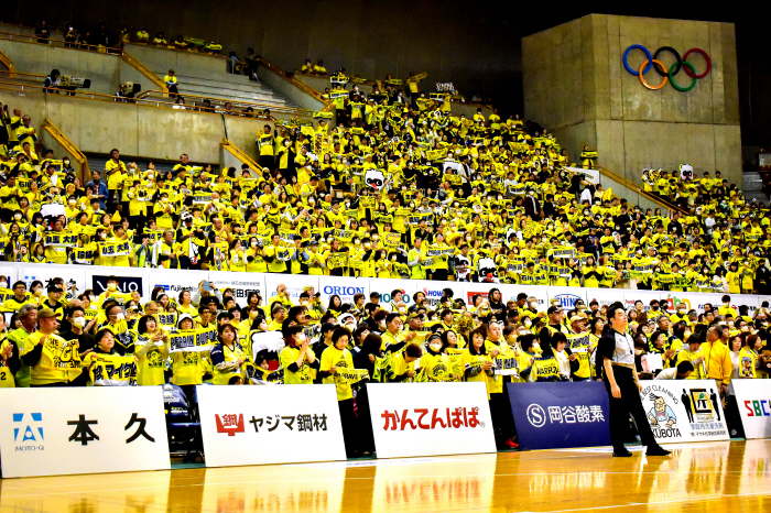 [스페셜리포트-일본 B리그와 지방 소멸 시대]③척박한 땅의 성공신화 신슈 브레이브. 나가노현은 넓고, 해야 할 이벤트는 많다