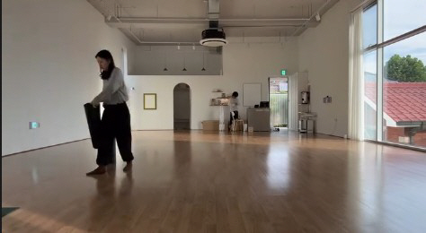 이효리, 요가매트 하나하나 직접 챙기는 '열정 원장님'