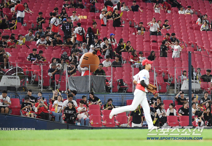 모두가 최다관중 신기록 파티인데... 작년 우승팀만 실패라니. 이게 무슨 일인가[SC포커스]