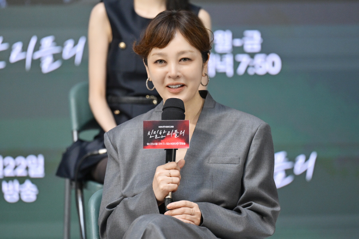 '친밀한 리플리' 이승연 "KBS 일일극 6년만 복귀, 고민 많았지만..…
