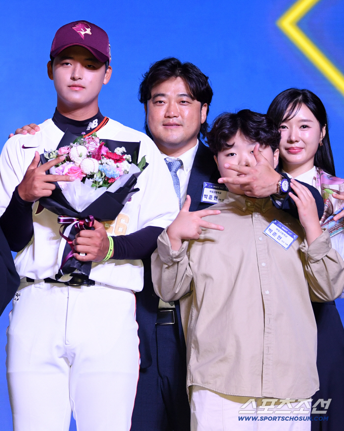 '전체 1순위' 박준현 등 키움 신인 13명, 팬들 앞에 처음 나선다…송성문·안우진 특별 멘토