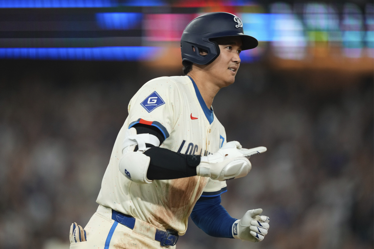 하나 마나 한 NL MVP 투표, "세상에서 가장 쉬운 선택" 로버츠..…