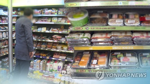 국내 5대 편의점 5년간 식품위생법 위반 2천384건…CU 최고