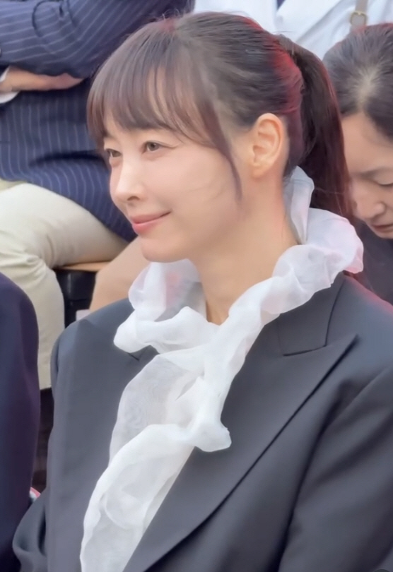 '46세' 이나영, 10살 아들 둔 엄마 탑티어 미모..15년째 집콕 ♥…