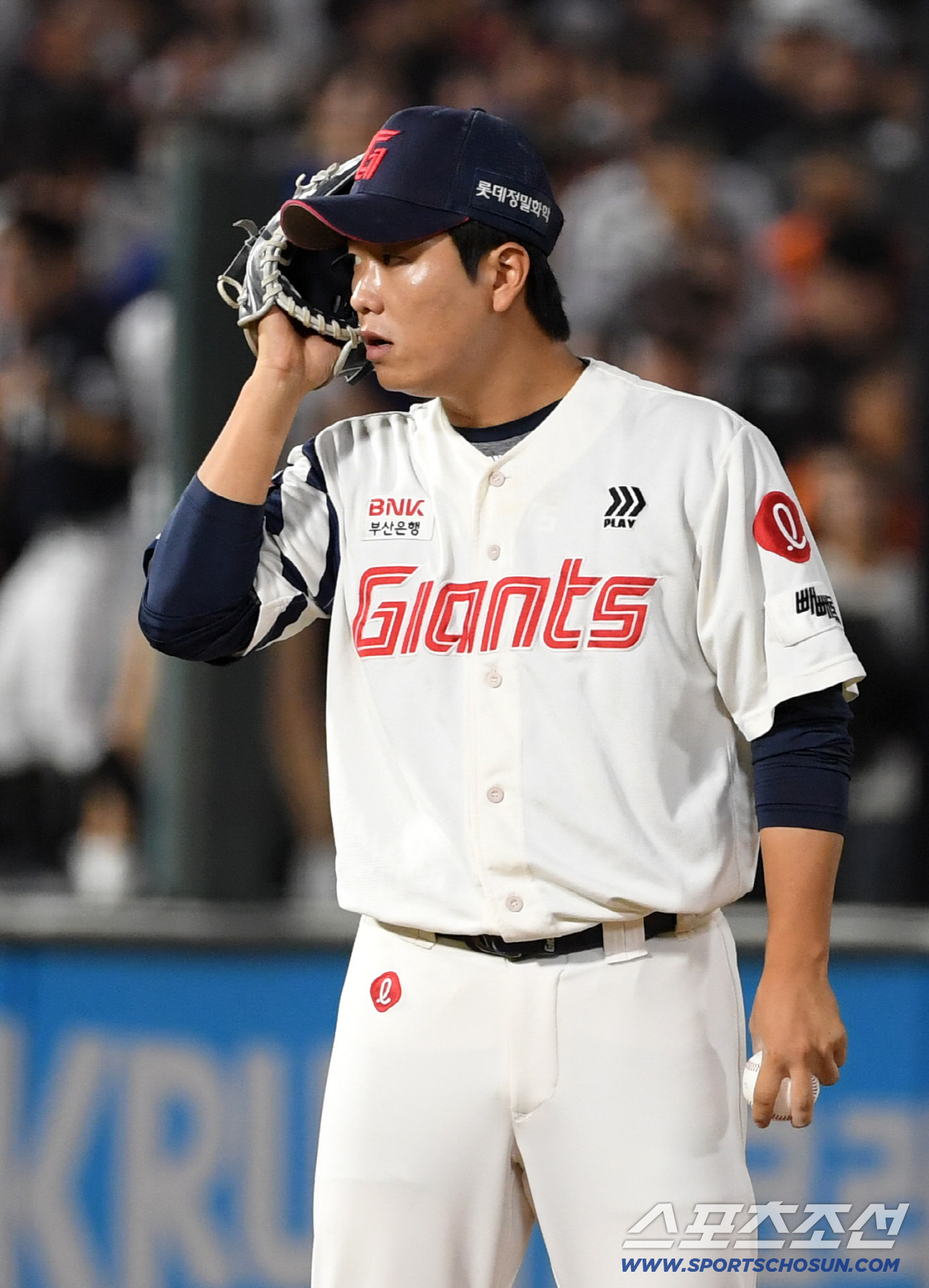 홈에서 남의 잔치 들러리 될라…두달째 '꼴찌' 롯데의 희망고문, 마지막 …