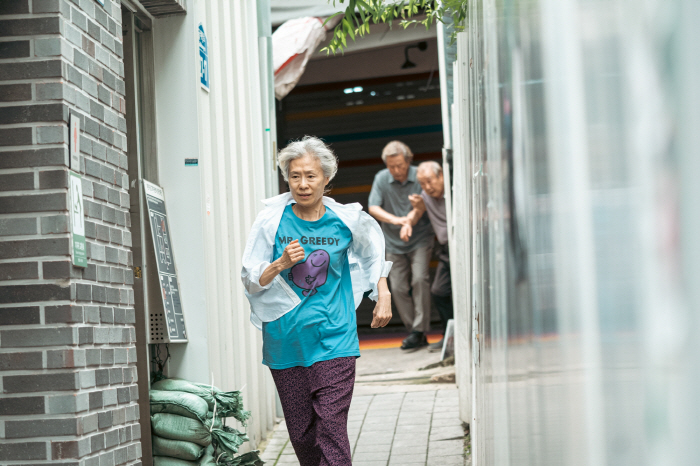'사람과 고기' 예수정 "흰머리가 생기고 나서부터 삶의 마무리 방식에 궁금증 생겨"