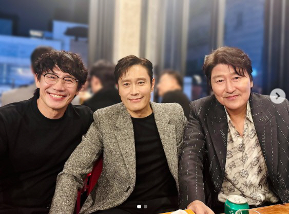 이병헌·송강호·신하균, 'JSA' 25년 만의 재회…"시간이 흐르는 건 …