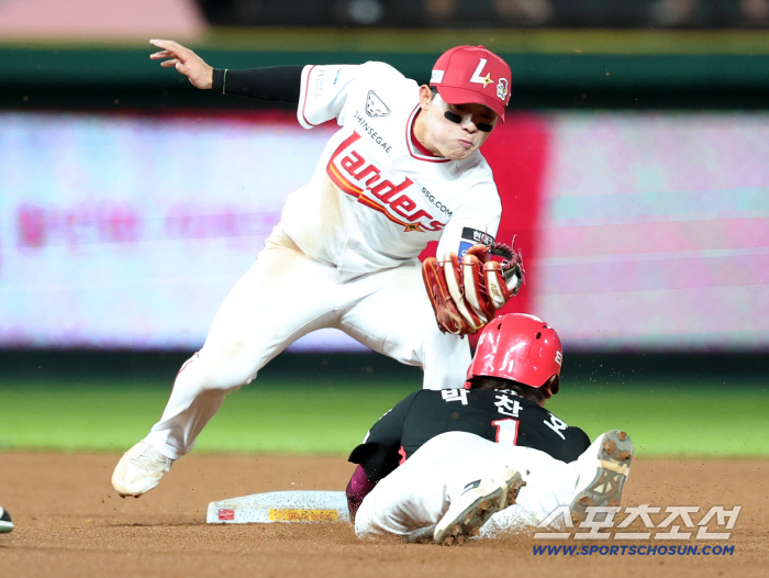 이럴수가! KIA '5할 실패' 확정.. 마지막 기적 없나. SSG에 0-5 완패 2연패 → 가을야구 탈락 현실화