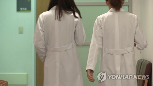 의사 면허정보 '깜깜이'…환자 안전, 언제까지 방치하나