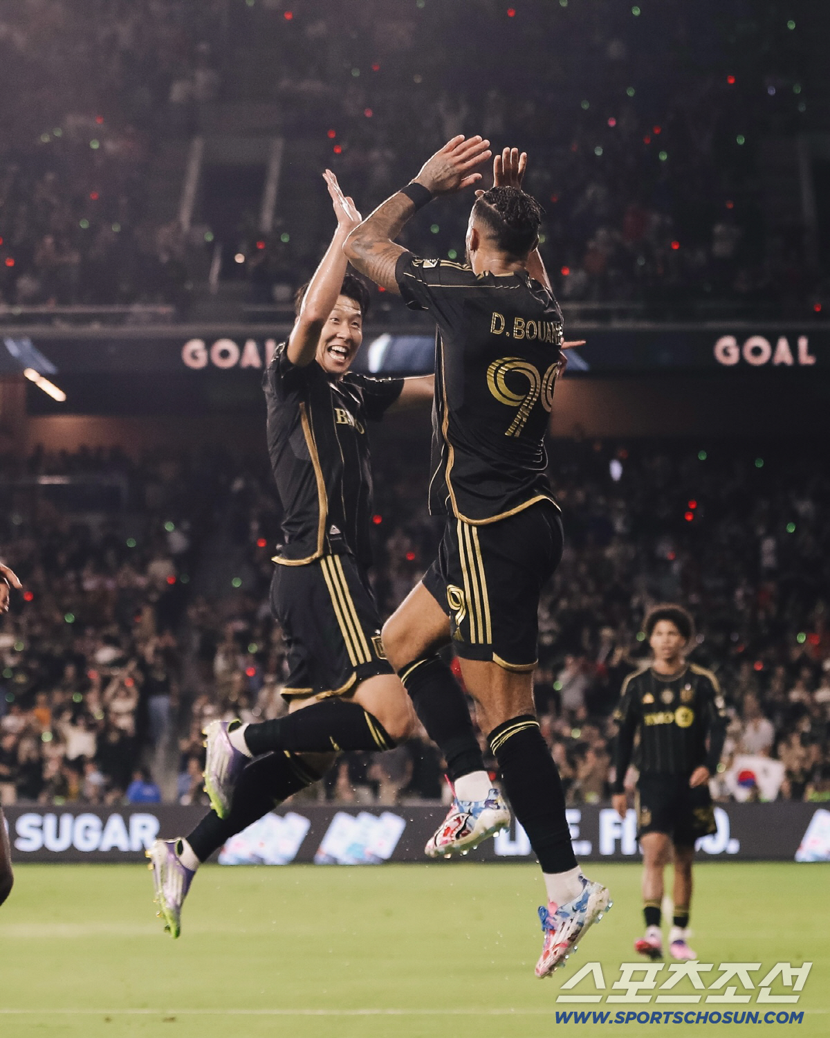 '친절한 흥민씨, 벨라-즐라탄과 차원이 달라' 손흥민의 매력에 흠뻑 빠진…