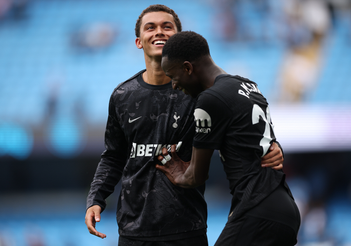 방출 대위기! '손흥민 우승 주역' 팀 내 입지 추락→3경기 고작 41분…