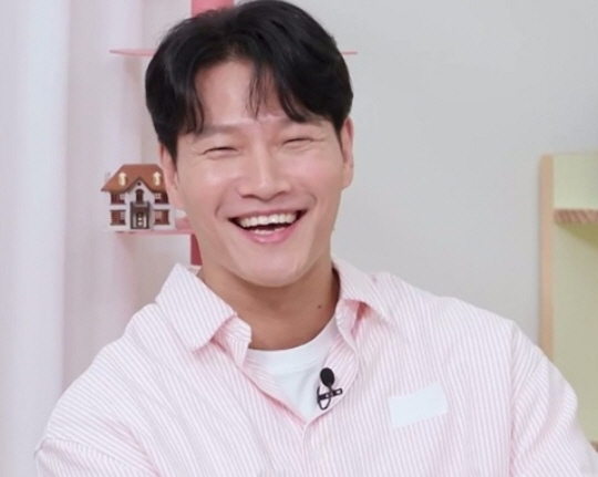 김종국, ♥아내도 물티슈 말렸다가 재사용..."내가 시킨 것 아냐" ('…