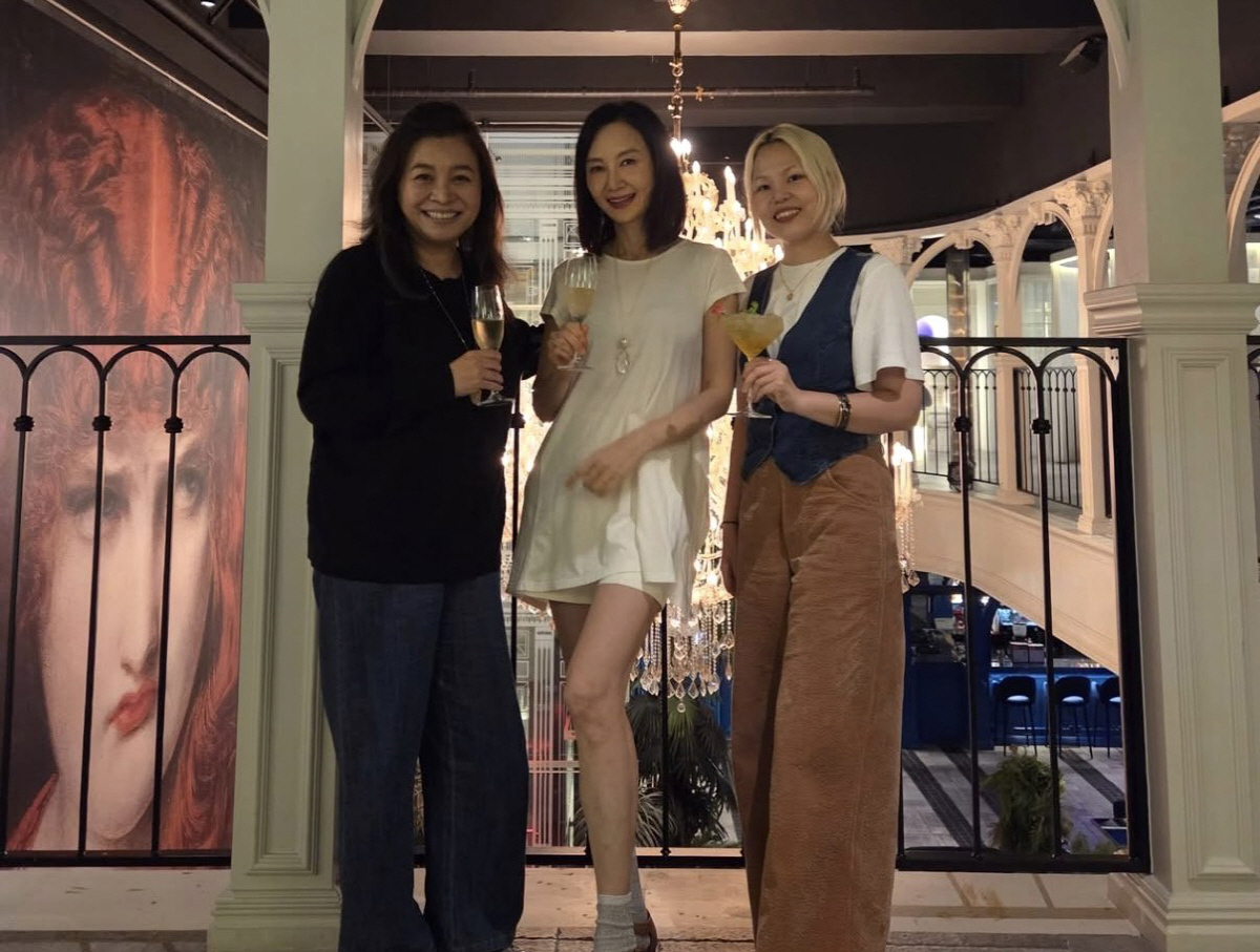 오은영, 사자머리 대신 수수한 생머리 ‘포착’..채시라 “언니가  밥 사…