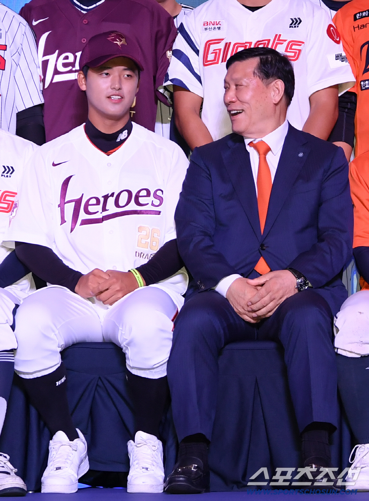 미국행 대신 7억원! 전체 1번 박준현 도장 쾅, 박석민 "끝이 아니라 …