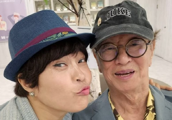 ‘76세’ 전유성 위독설 “사실무근”..폐기흉으로 입원 치료 중