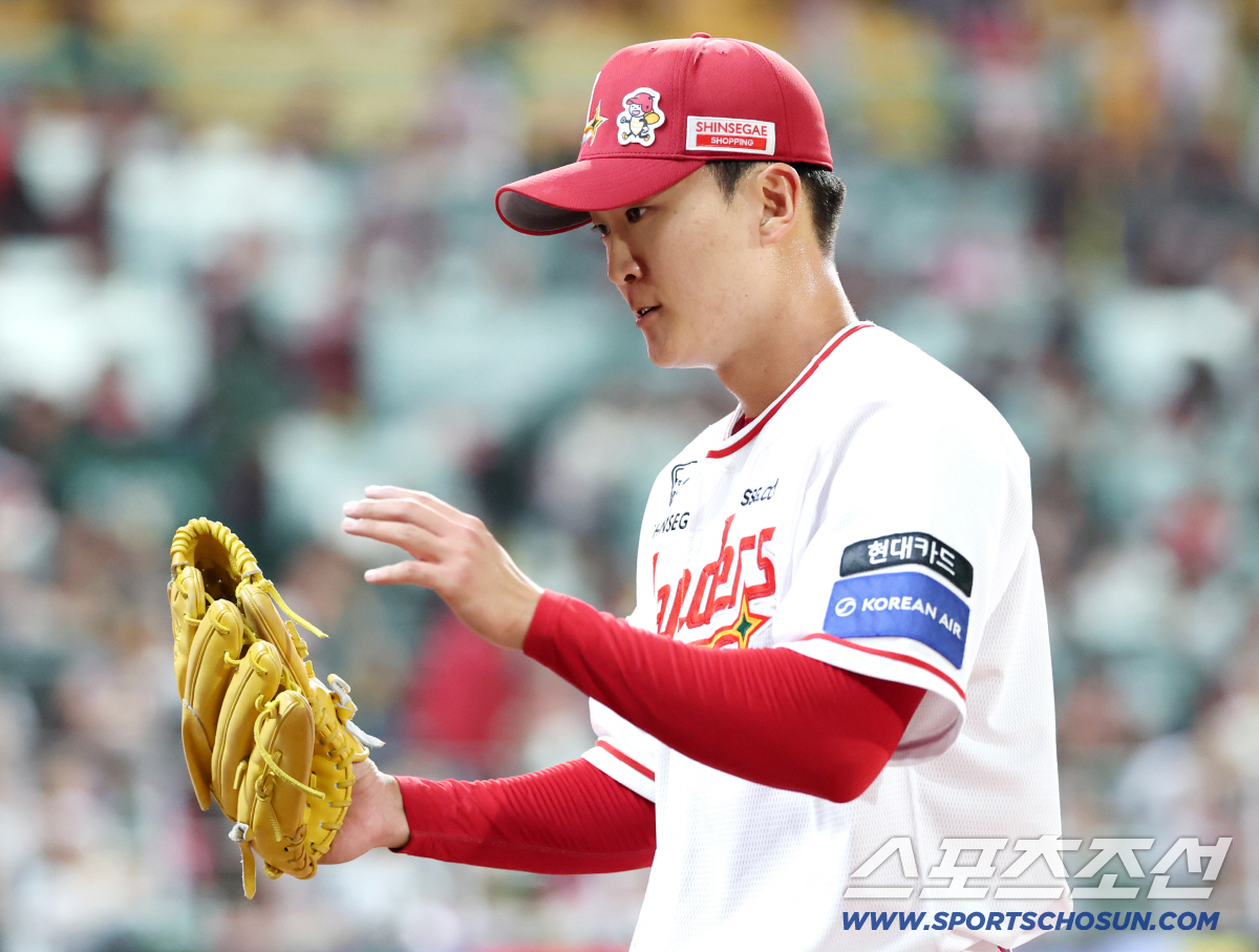 '12K' 최고투 누가 예상했을까…'신의 한수'에 웃은 사령탑, "고맙다…