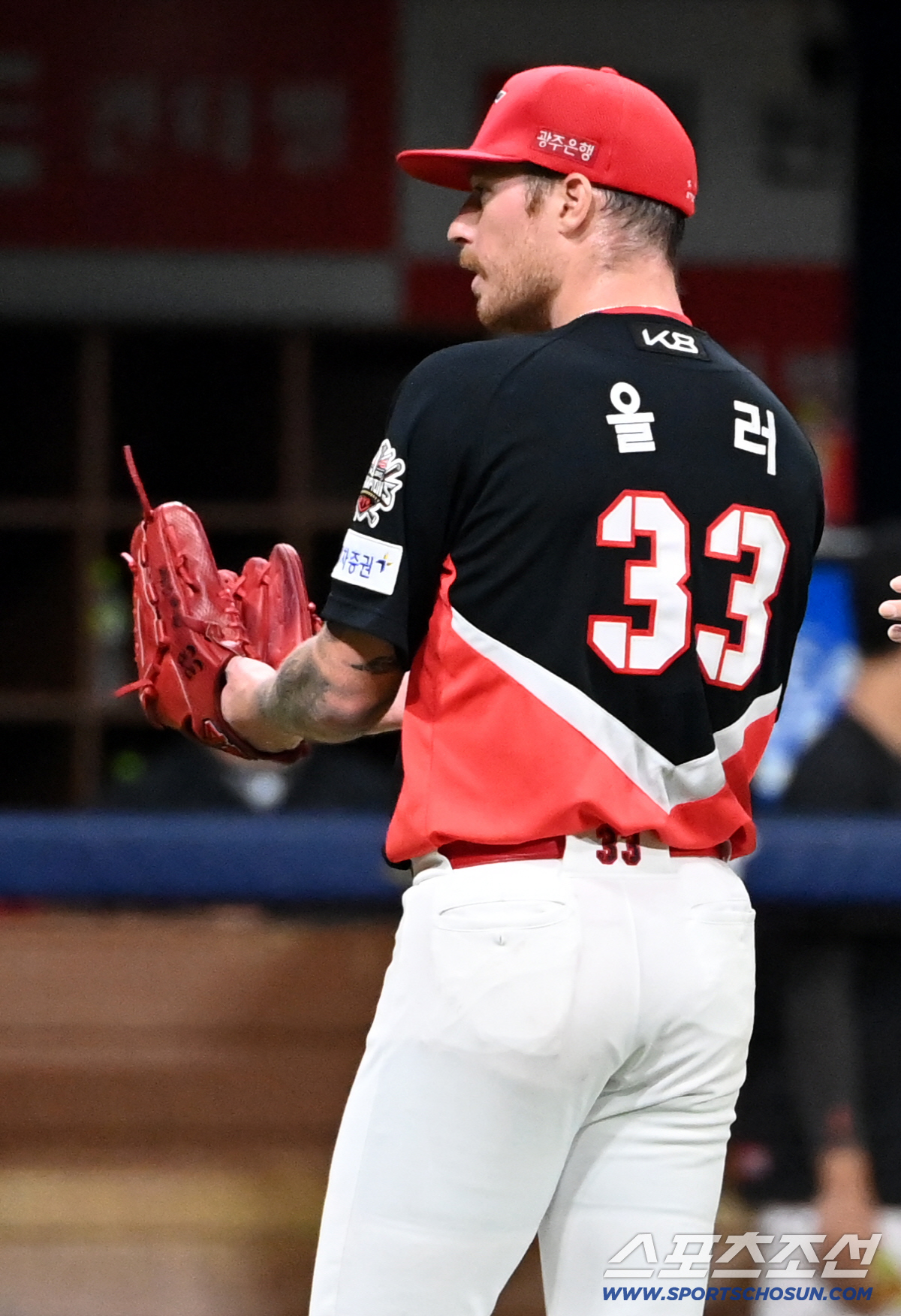 'KIA 역대 최다 新' KKKKKKKKKKKKK 올러 재계약 무력 시위…