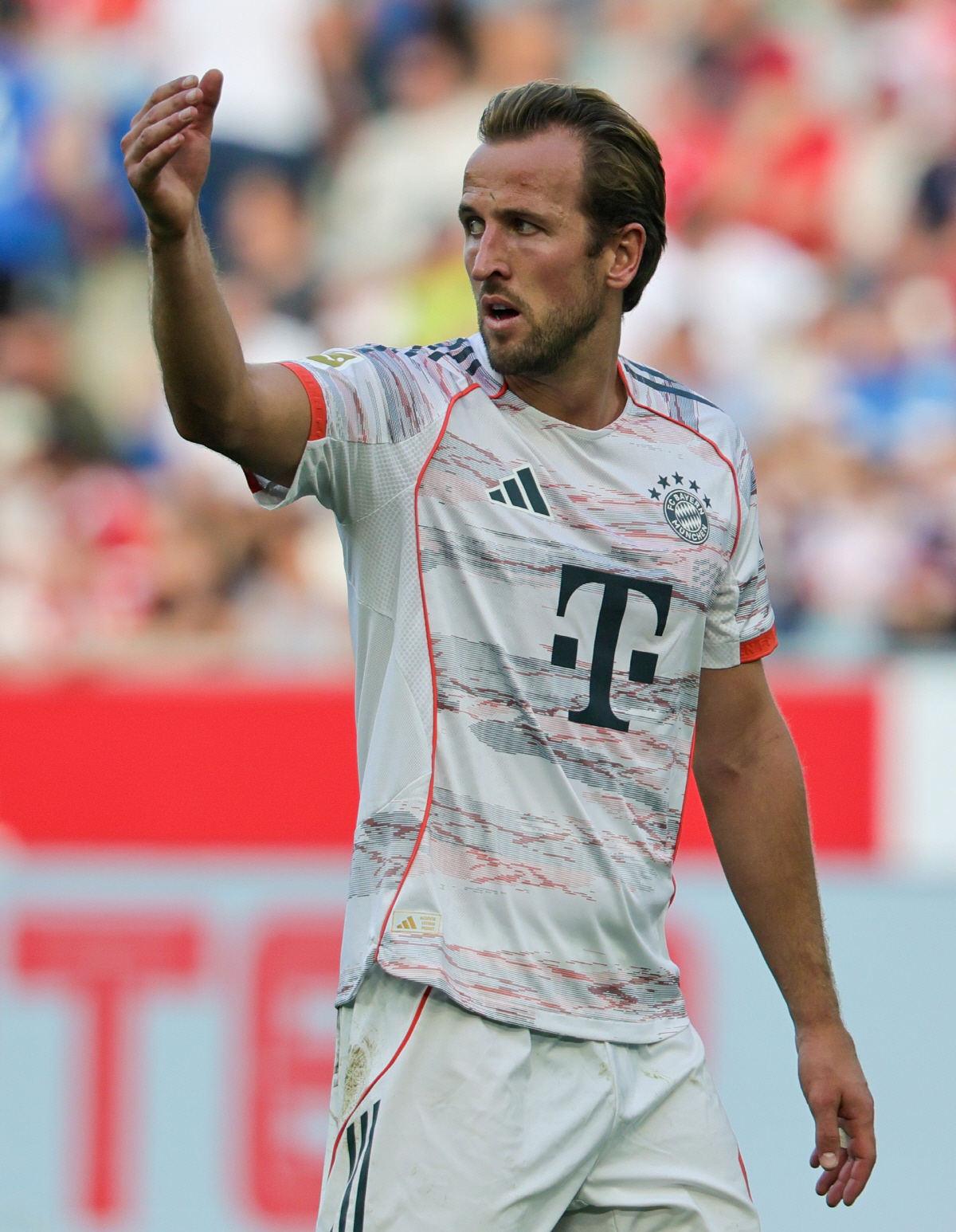 '이게 웬 떡이야! 어서오시고~' 갑자기 터진 케인의 EPL 복귀설에 흐…